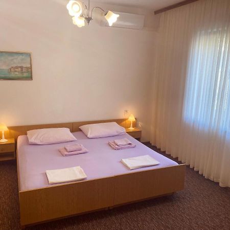 Rooms Nada セニ エクステリア 写真