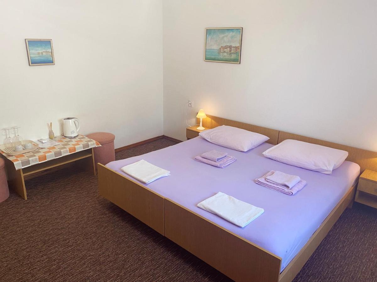 Rooms Nada セニ エクステリア 写真
