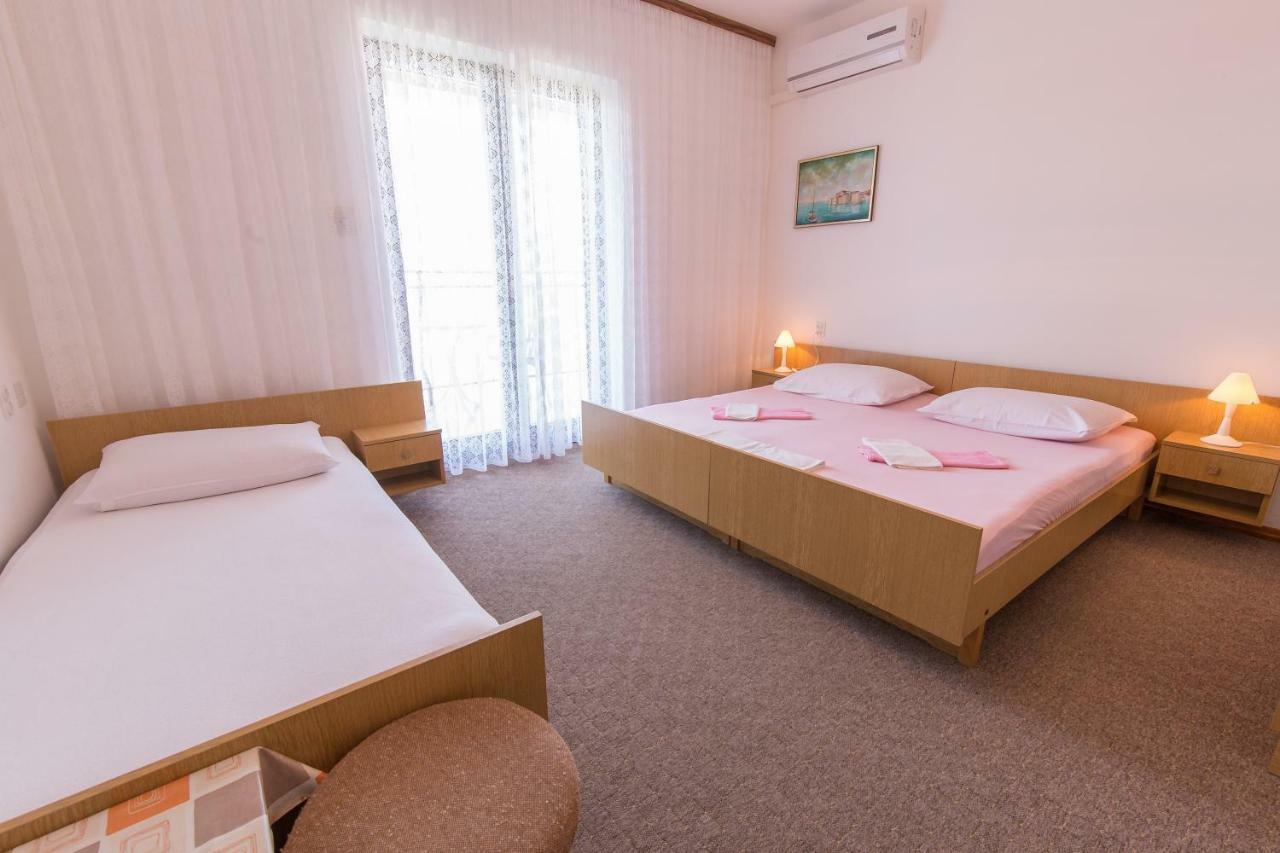 Rooms Nada セニ エクステリア 写真